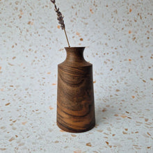Load image into Gallery viewer, Sunny Beaux English Walnut Root straight vase  (Sunny88)