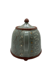 Load image into Gallery viewer, Bridget Williams Pottery retro grey medium tea pot (BW 15G)