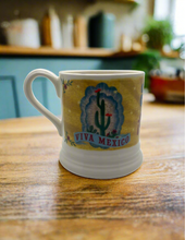 Load image into Gallery viewer, Giffords Circus 2022 Carpa! Emma Bridgewater mug