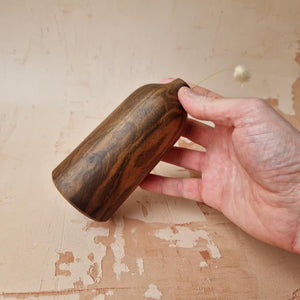 Sunny Beaux English Walnut Root round vase
