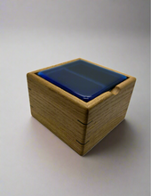 Load image into Gallery viewer, oak box with fused glass lid