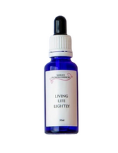 Load image into Gallery viewer, Saskia&#39;s Flower Essences “Living life lightly” combination essence 30ml