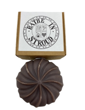 Load image into Gallery viewer, Bathe in Stroud lavender soap