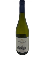 Load image into Gallery viewer, Bow in the Cloud Vineyard Bacchus 2022 still white English wine 13% vol 75cl