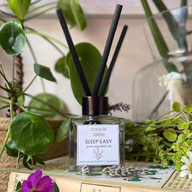 College Green Sleep Easy reed diffuser