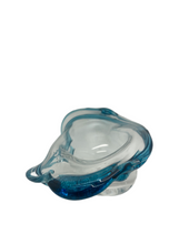 Load image into Gallery viewer, Alexandra Pheonix Holmes blown glass sculptural bowl (AH50)
