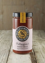 Load image into Gallery viewer, Cotswold Cardillo Puttanesca Pasta Sauce 500g