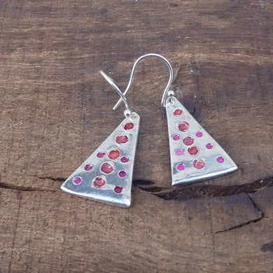 Jane Vernon Fine silver & acrylic triangle earrings, orange & pink spots, (JV E46)
