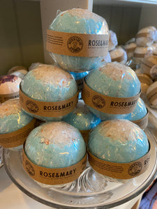 “Mermaid in Stroud” May Chang bath bomb “smells like lemon sherbet”