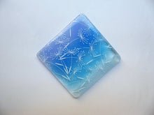 Load image into Gallery viewer, Eva Glass Design Blue and white dandelion clocks fused glass coaster (EGD  CCB)