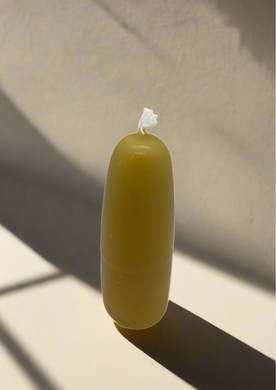 Stubby beeswax candle