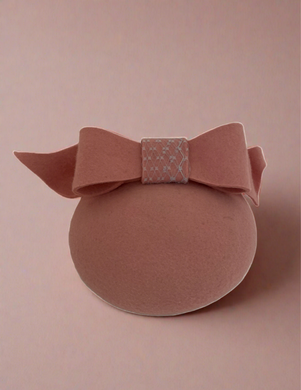Gemma Sangwine pink fascinator (GEMS 902)